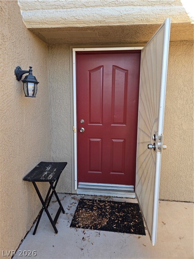 Building Photo - 8536 Desert Holly Dr