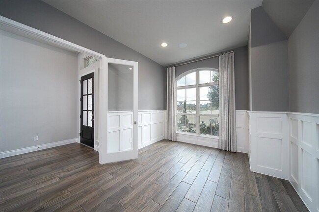 Building Photo - Azalea Crossing Court, Sienna, TX 77459 - 4 BR 3 BA single-family home