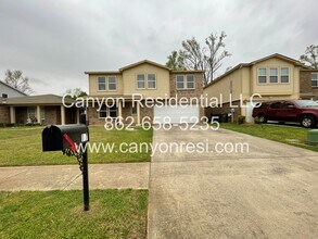 Building Photo - Great Location the spacious 3BR 3BA won't ...