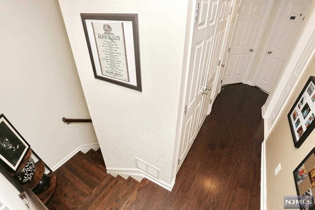 Building Photo - 4-12-30 30th St