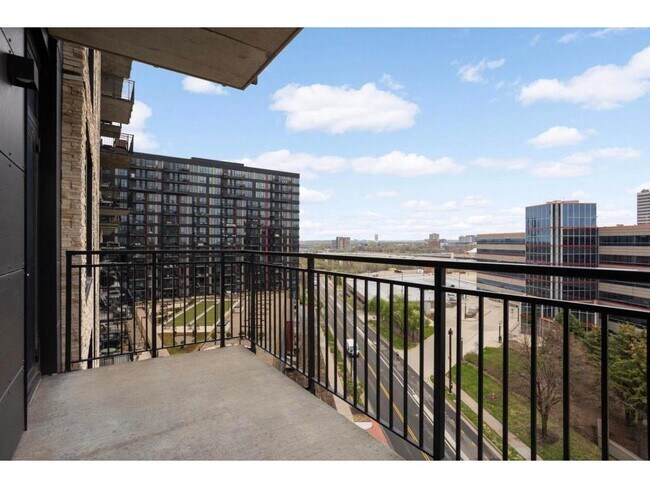 Building Photo - 1240 S 2nd St