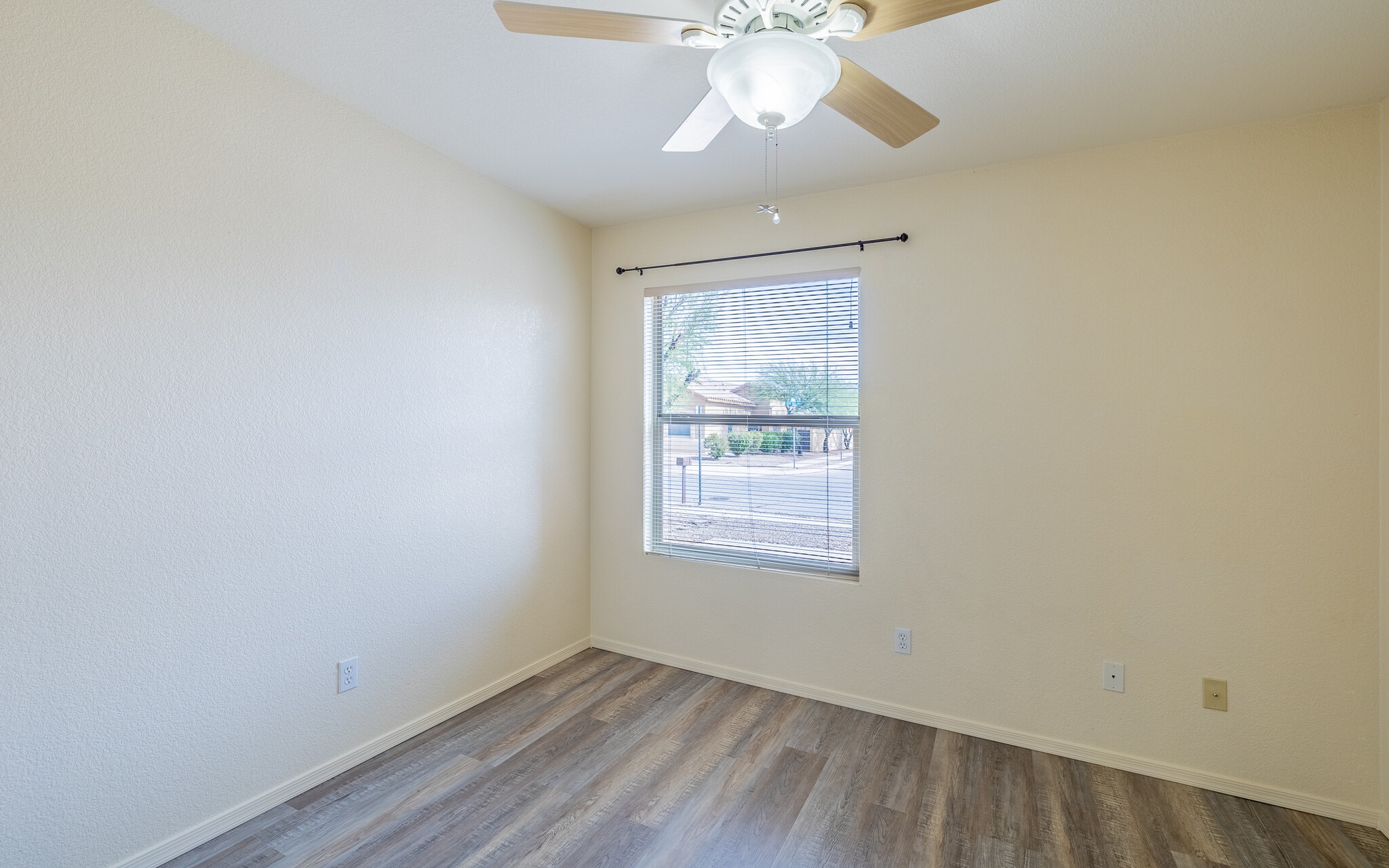 Bedroom 3 - 10397 E Rose Hill St