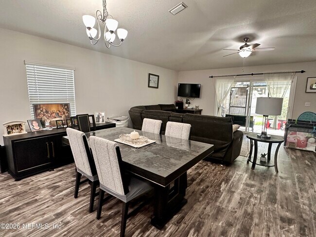 Building Photo - 12385 Rouen Cove Dr