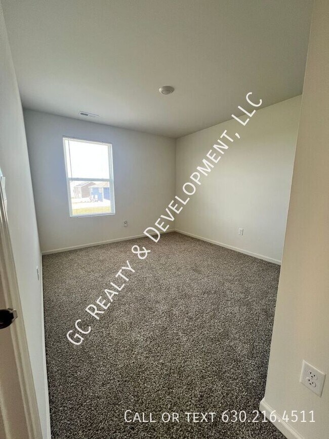 Building Photo - 3233 Lehman Crossing