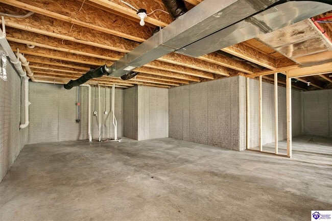Building Photo - 168 Aqueduct Pk