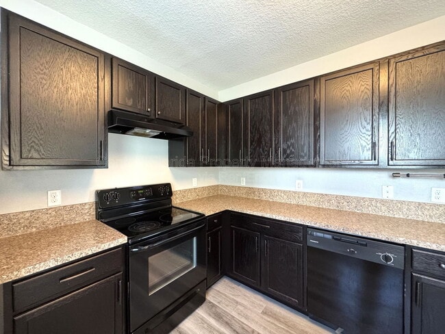 Building Photo - 3617 Seneca Club Loop