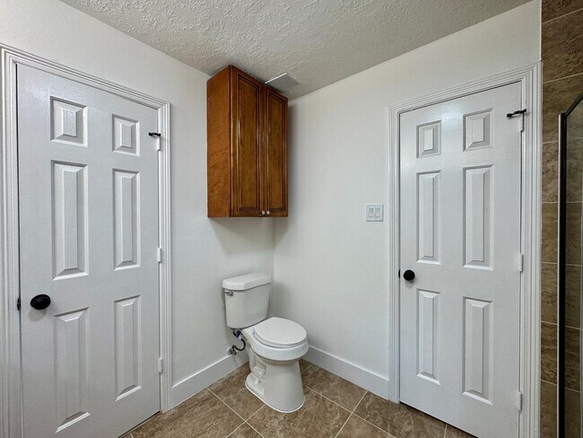 Building Photo - 6427 Liberty Valley Dr