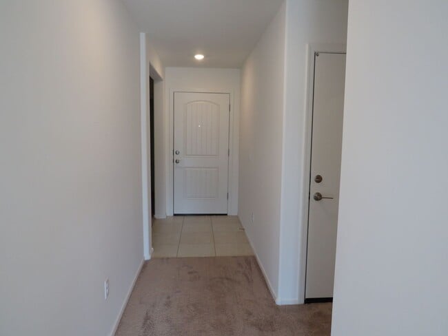 Building Photo - Beautiful New Home in Cielo Reserve