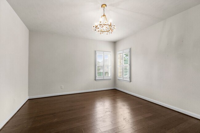 Building Photo - 18900 N Bee Cave Springs Cir