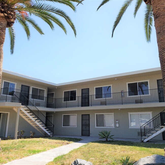 Quiet complex - 9688 Los Coches Ct