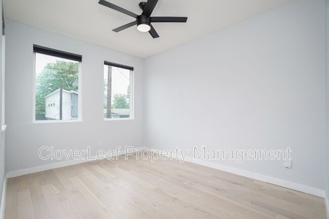 Building Photo - 2109 Schley Ave