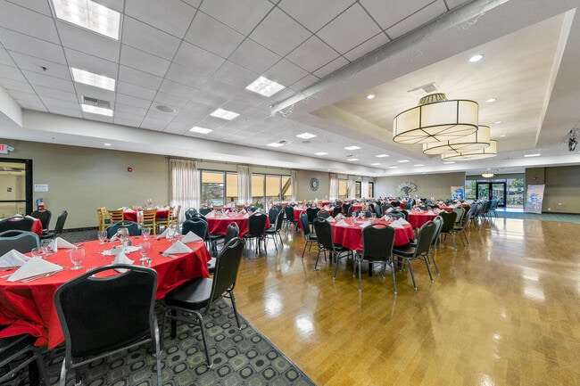 Building Photo - 39345 Moronga Canyon Dr