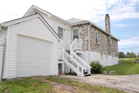 Building Photo - 7047 Lena Ave