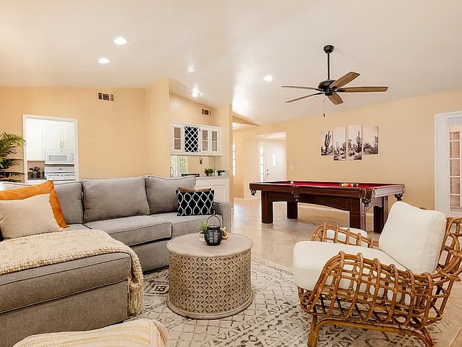 Building Photo - 64747 Pinehurst Cir