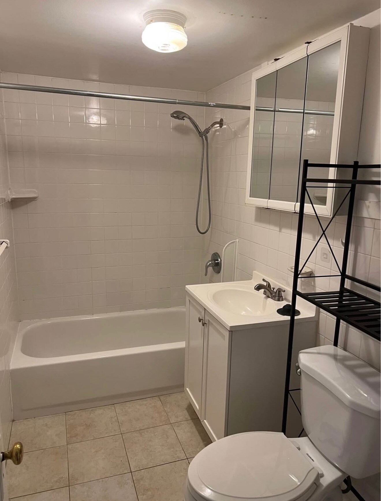 Building Photo - 32 Pleasant St