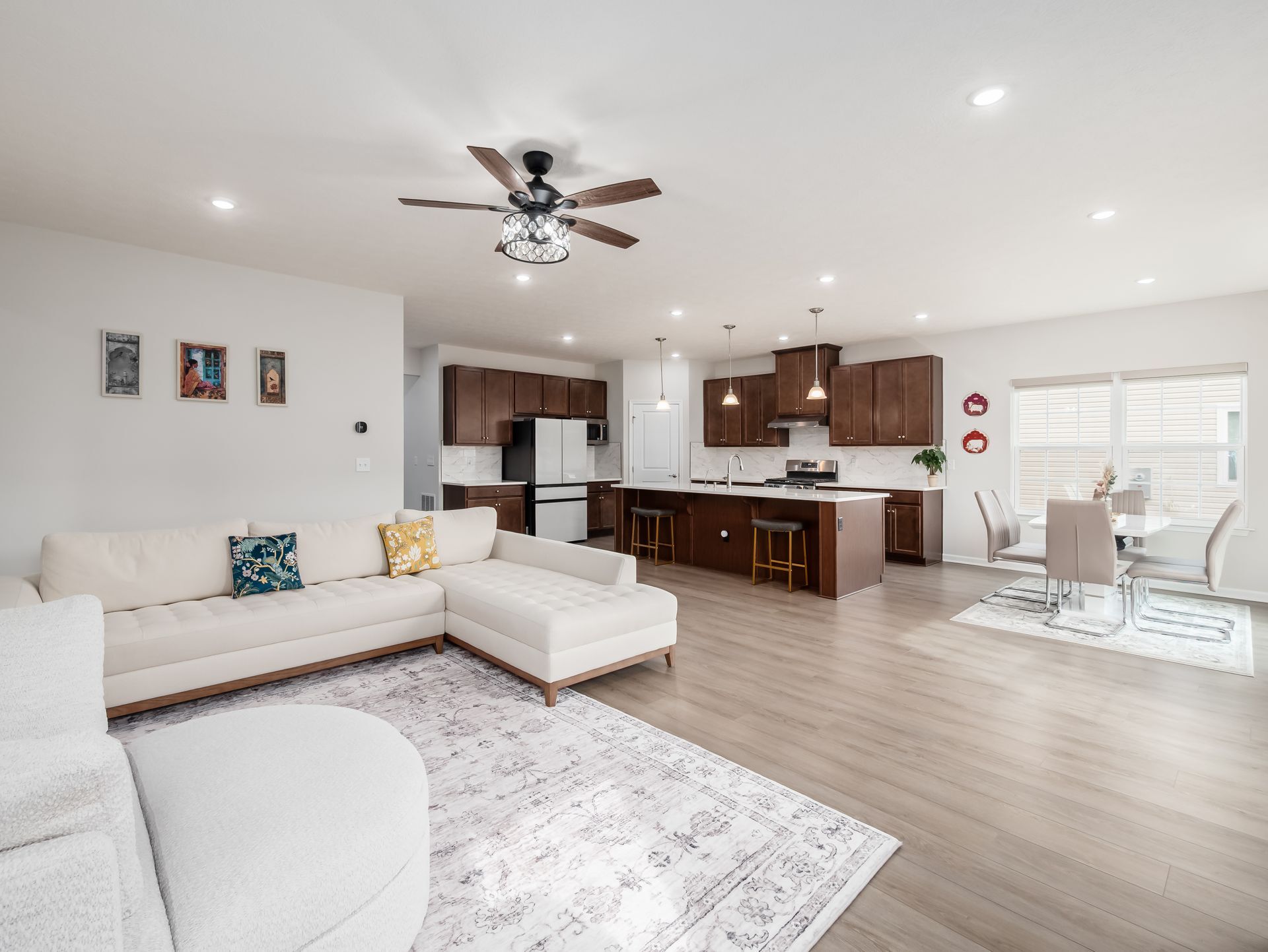 Building Photo - 128 Cameo Wds Dr