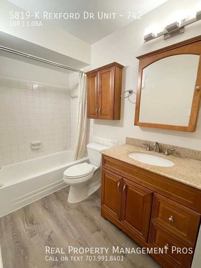 Building Photo - 5819-K Rexford Dr Unit-742