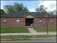 Building Photo - 802 Wright Ave