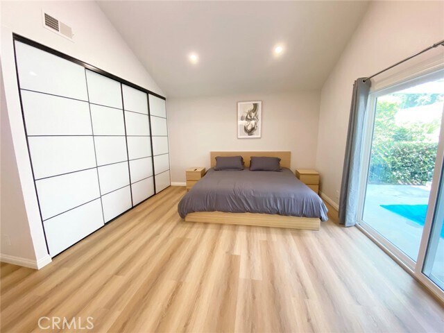 Building Photo - 25492 Sarita Dr