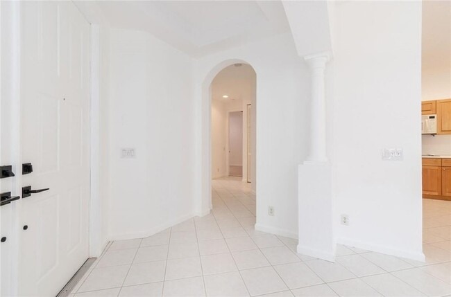 Building Photo - 2692 Center Ct Dr