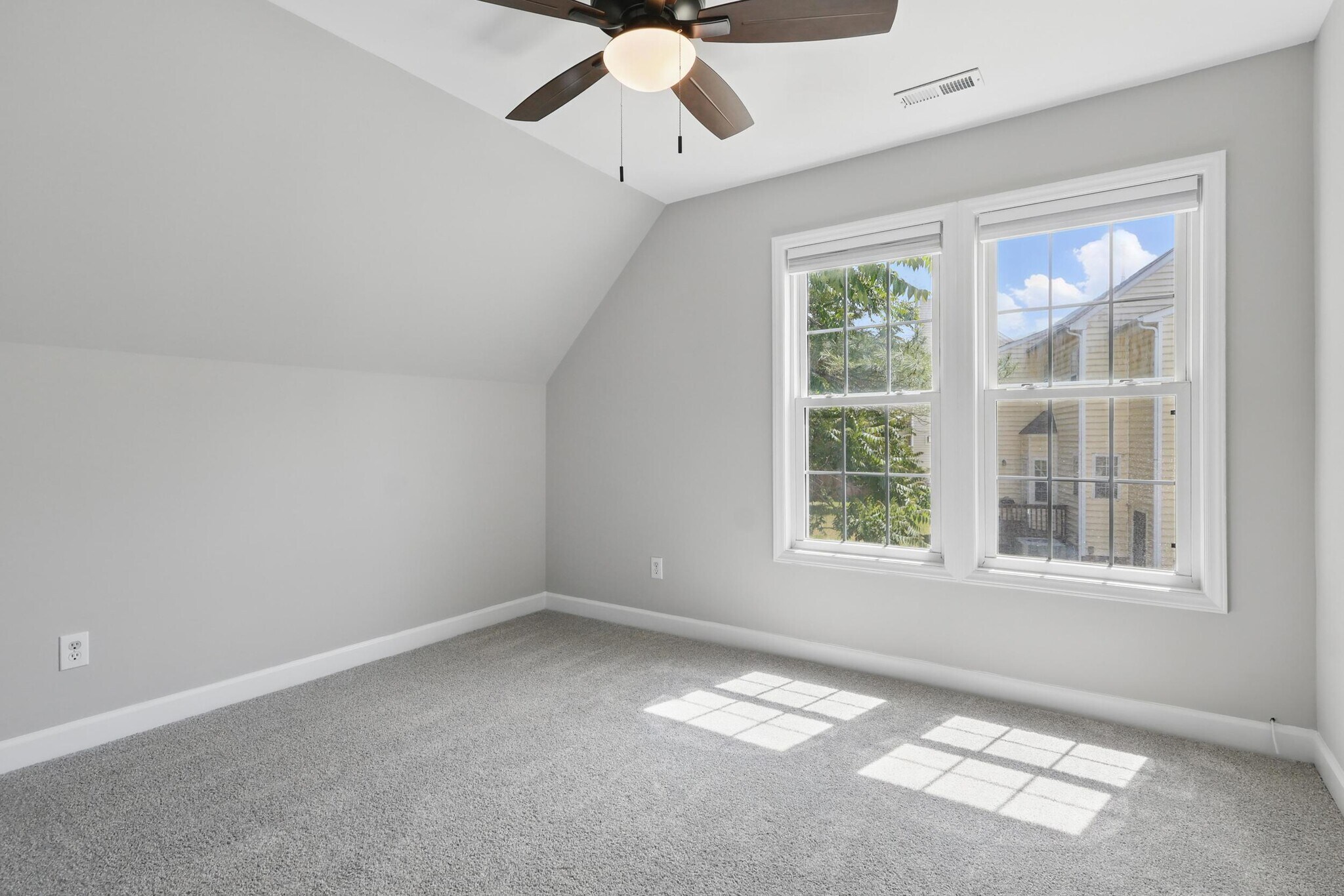 Building Photo - 4418 Gallatree Ln