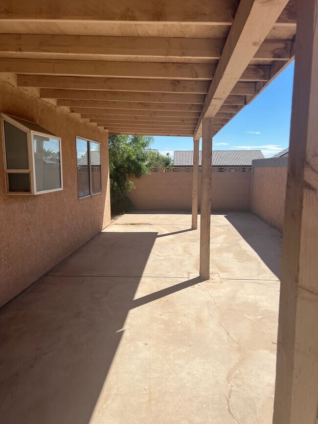 Building Photo - Three Bedroom Cibola Home on a large Lot