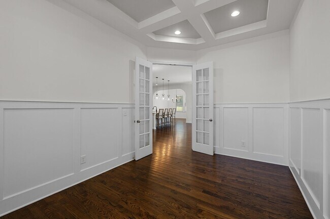 Building Photo - 4155 Old Light Cir