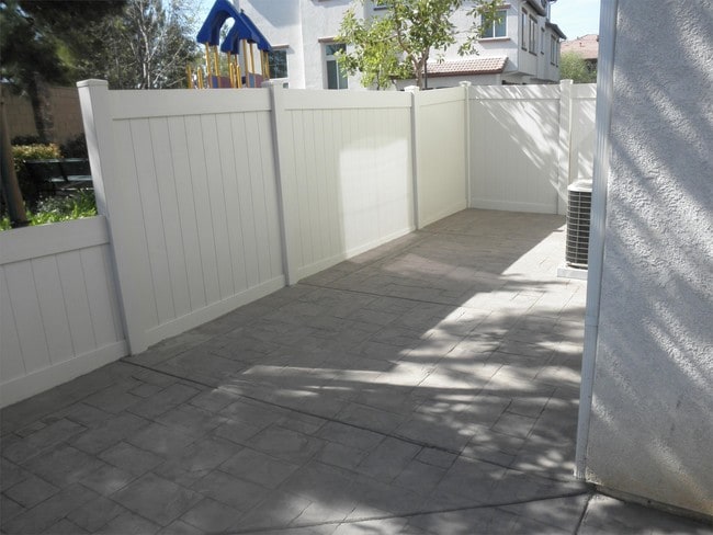 Building Photo - 33800 Willow Haven Ln