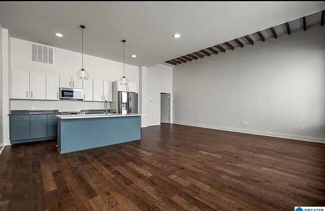 Building Photo - Welcome to Magic City Living! Huge, 1 Bed 1 Bath, Loft Style Apartment in the Heart of Downtown!