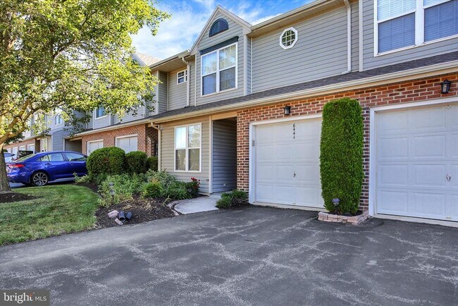 Building Photo - 6444 Terrace Ct
