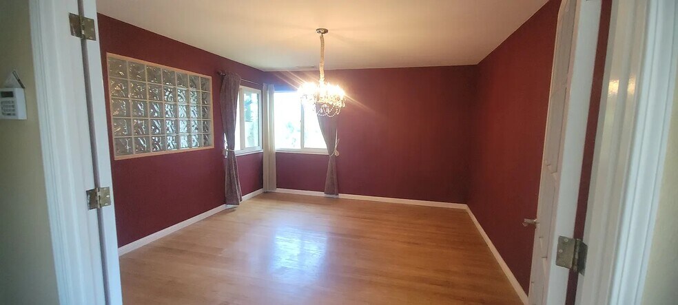 Building Photo - 4120 Cristobal Way