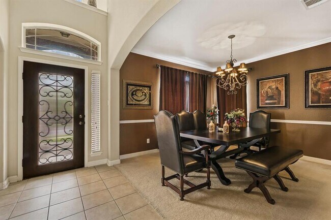 Building Photo - 1610 Hidden Springs Path