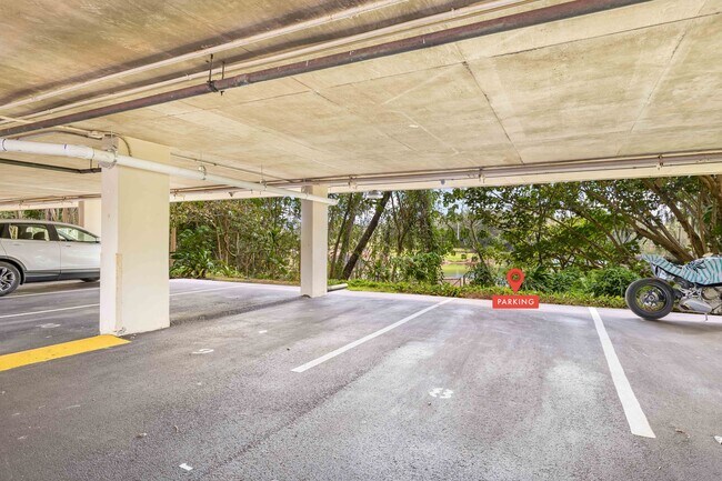Building Photo - 1830 Wilikina Dr
