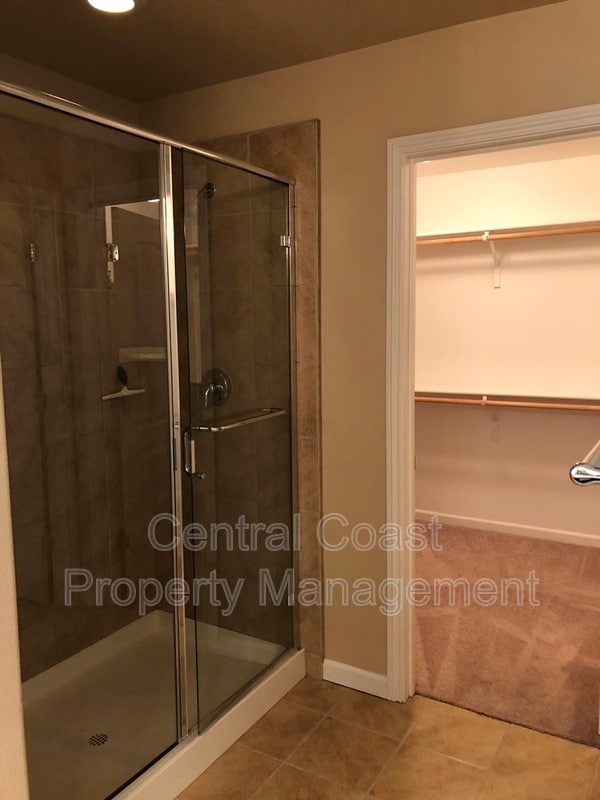 Building Photo - 16330 E Garrison Dr