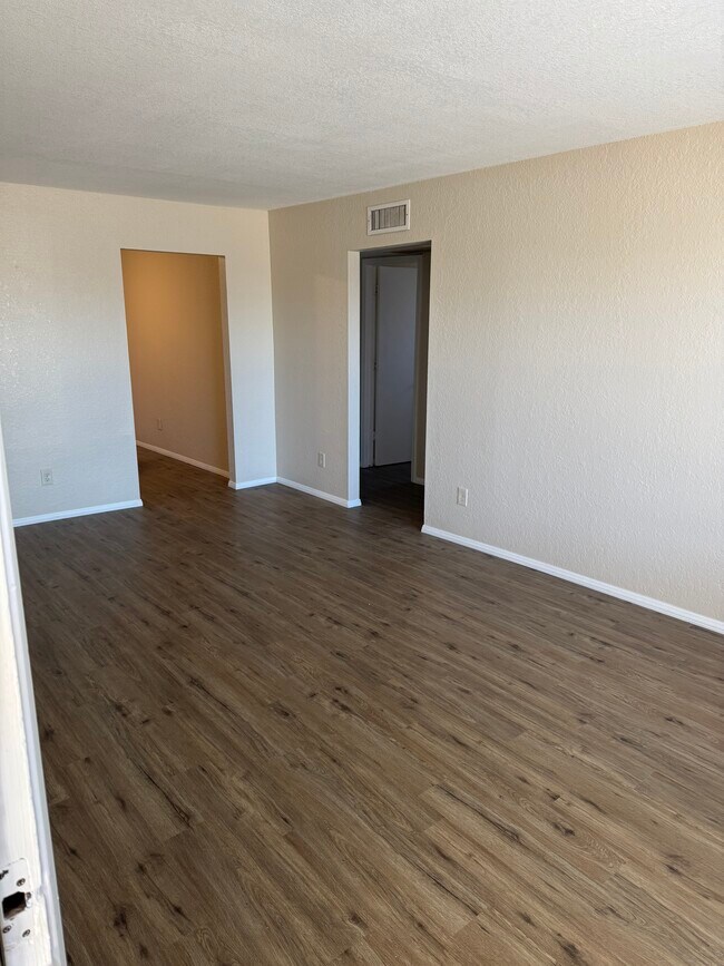 Building Photo - 4612 E Camino St