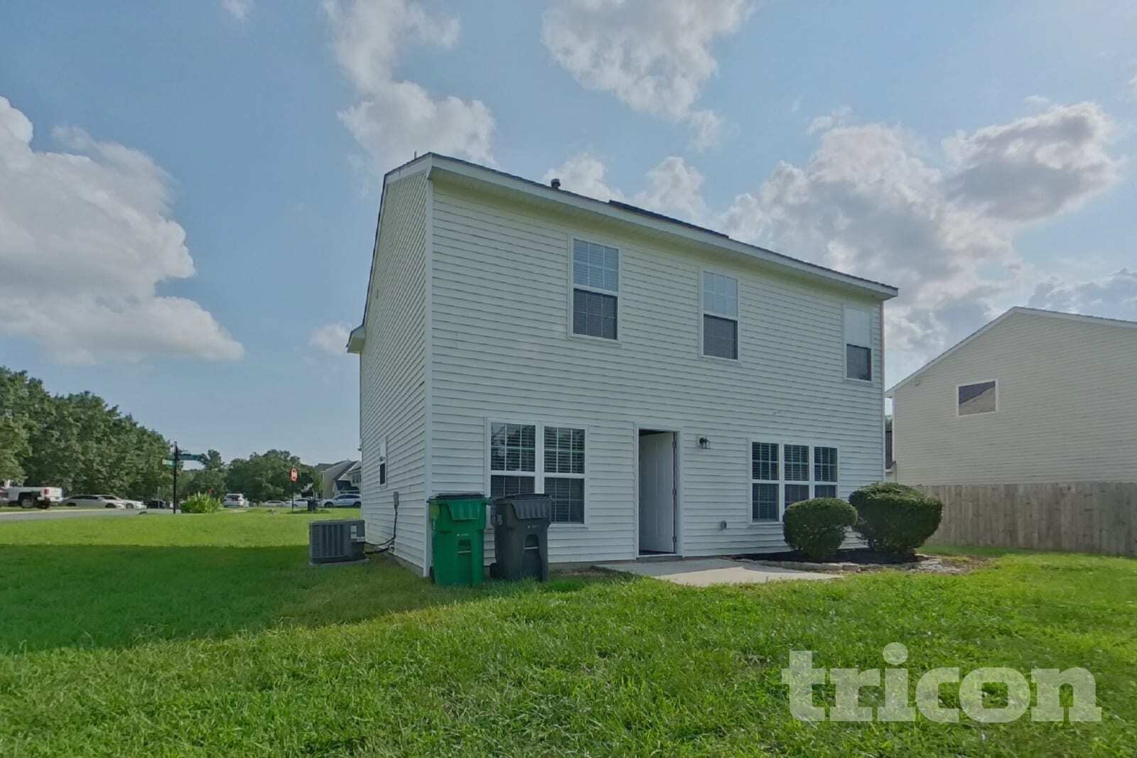 Building Photo - 2104 Meadecroft Rd