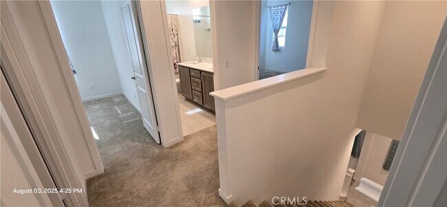 Building Photo - 26149 Park Ave