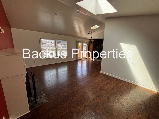 Building Photo - 1114 Kimmel St