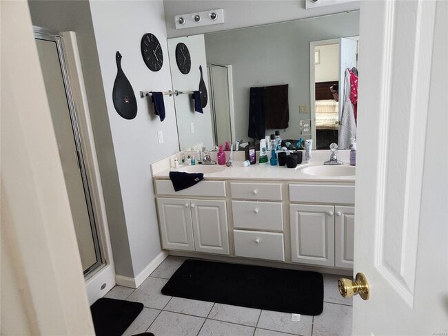 Building Photo - 9513 Greythorne Way