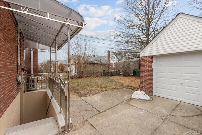 Building Photo - 82-51 257th St