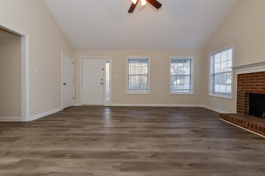 Building Photo - 357 Chase Marion Way