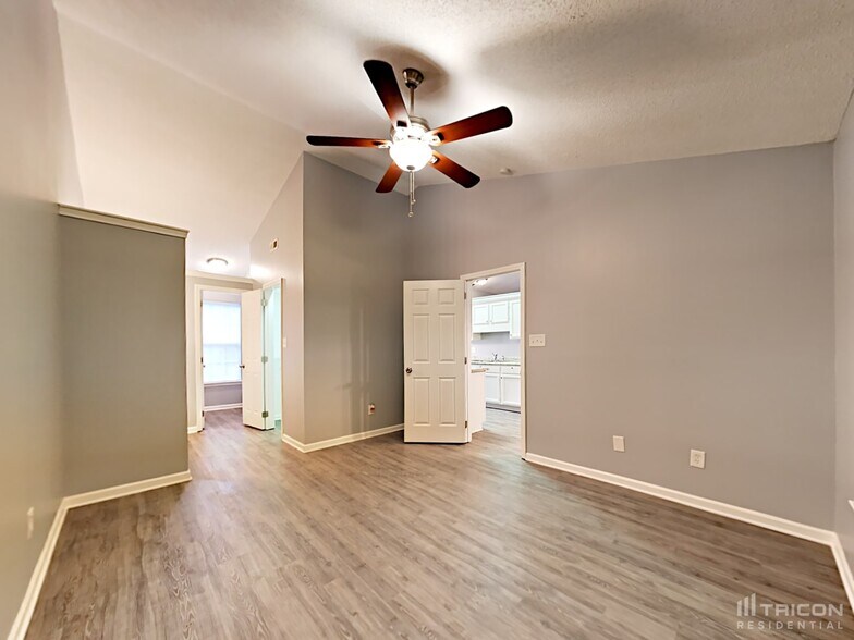 Building Photo - 1613 Bear Brook Dr