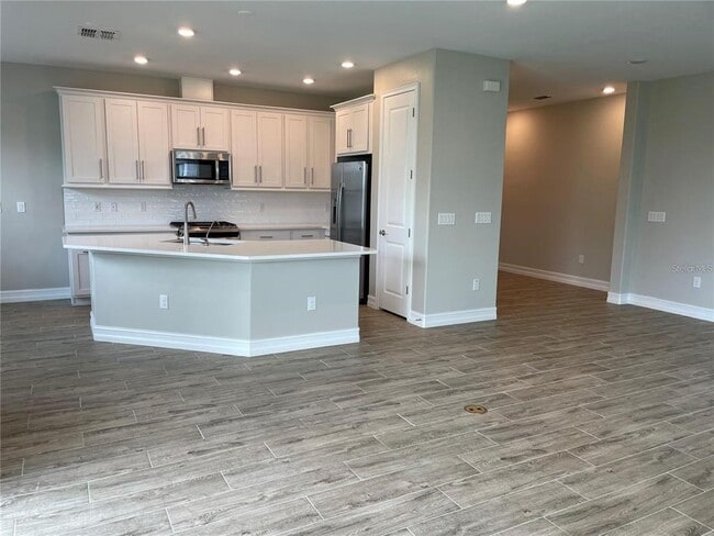 Building Photo - 4580 Almada Ln