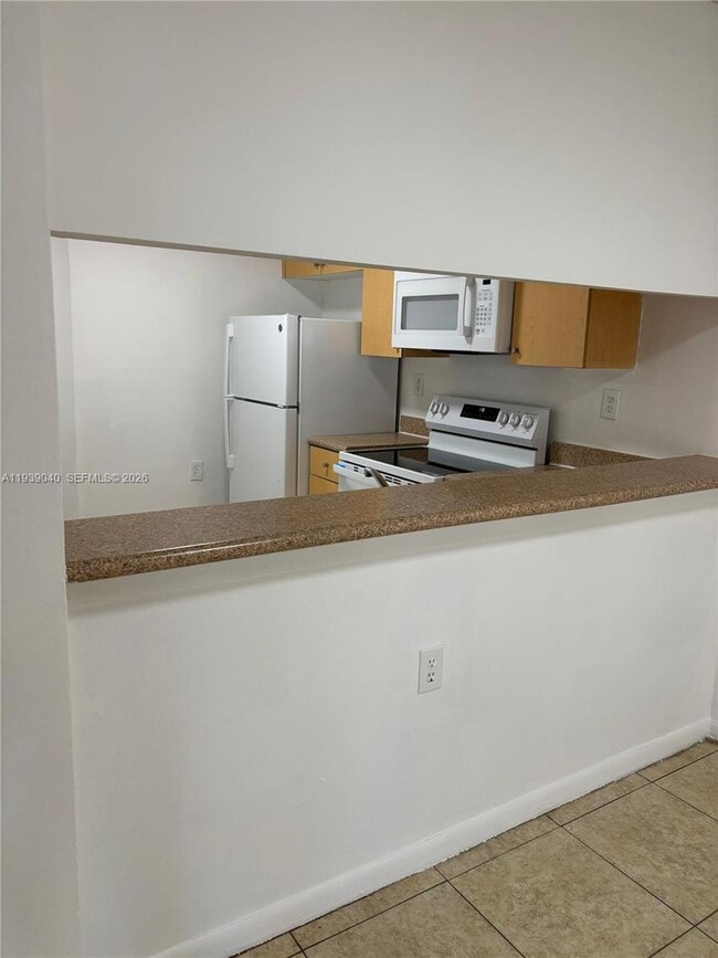 Building Photo - 947 Lake Terry Dr