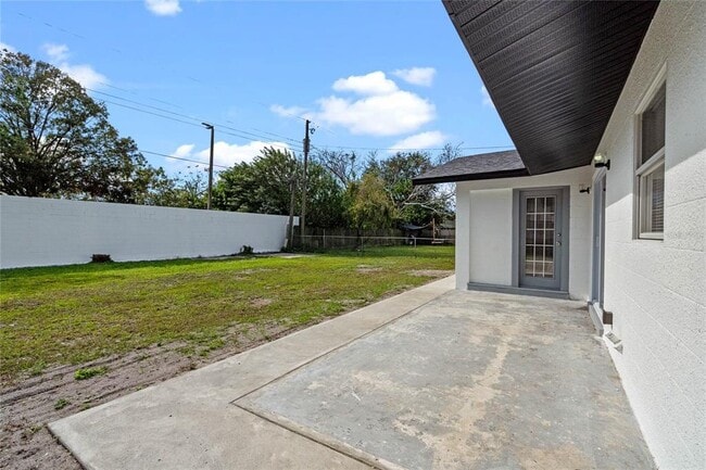 Building Photo - 7132 Leighton Way