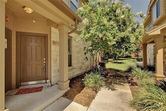 Building Photo - 1310 W Parmer Ln
