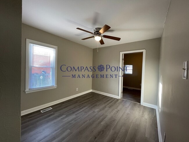 Building Photo - Remodeled 3 bedroom and 2 bath House! Ready for you! FIRST MONTH RENT FREE!!