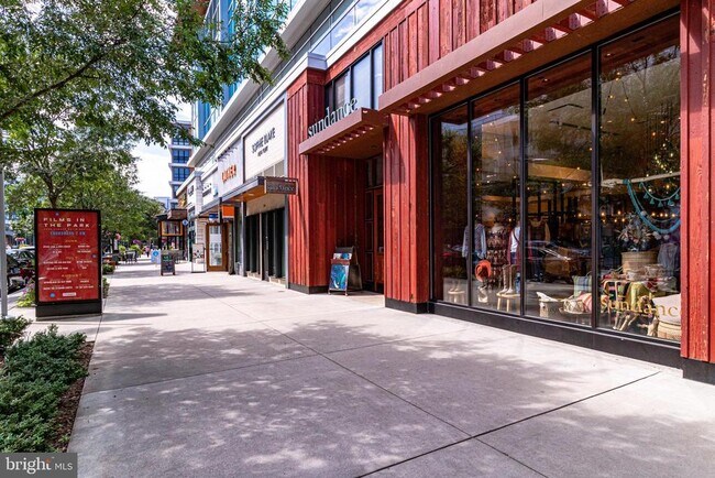 Building Photo - 2312 Wheystone Ct