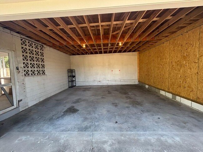Building Photo - 390 Old Evans Rd