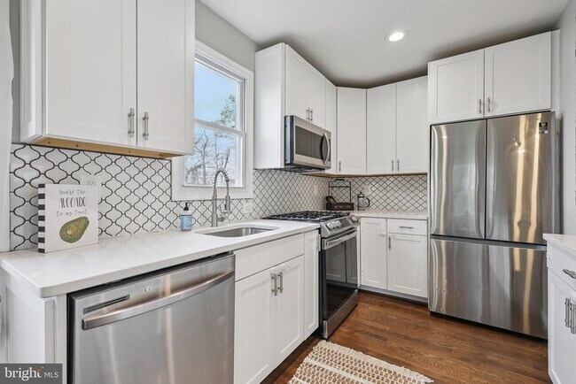 Building Photo - 1404 Beaver Heights Ln